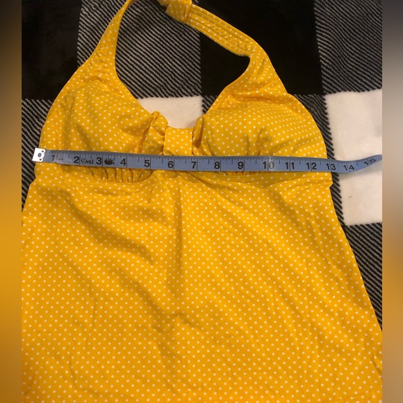 Lands’ End Yellow Tankini swim top with ruched swim bottoms.Women’s size 6. NEW! - Picture 4 of 8